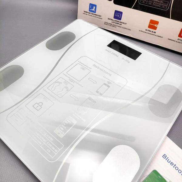Умные напольные весы Bluetooth Smart Scale (12 показателей тела) / Весы с приложением до 180 кг., белые